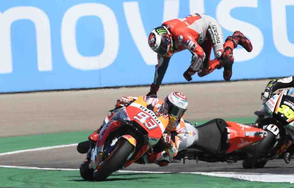 MotoGP: Лоренцо обвинил Маркеса после аварии в Арагоне - Он и я знаем, как все произошло... MotoGP: Лоренцо обвинил Маркеса после аварии в Арагоне - Он и я знаем, как все произошло...