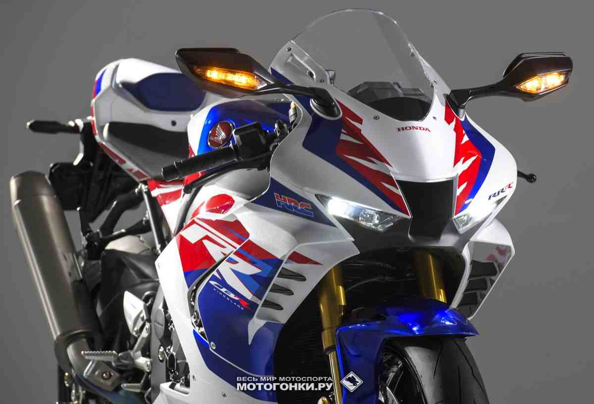 Детальные фотографии Honda Fireblade CBR1000RR-R SP Limited Edition 30th Anniversary