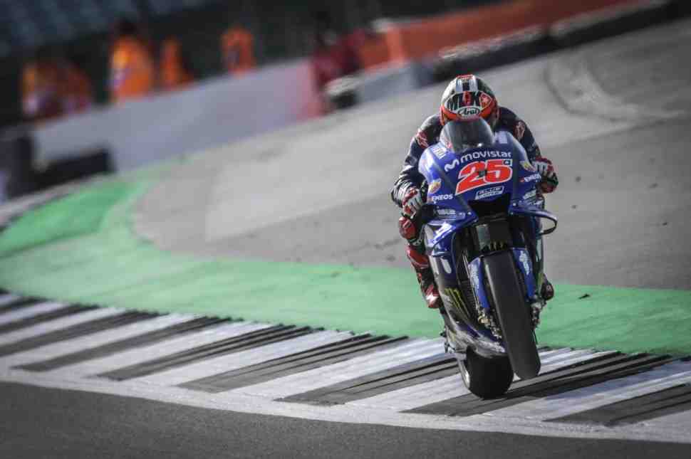 MotoGP: Виньялес и Росси возглавили FP1 BritishGP