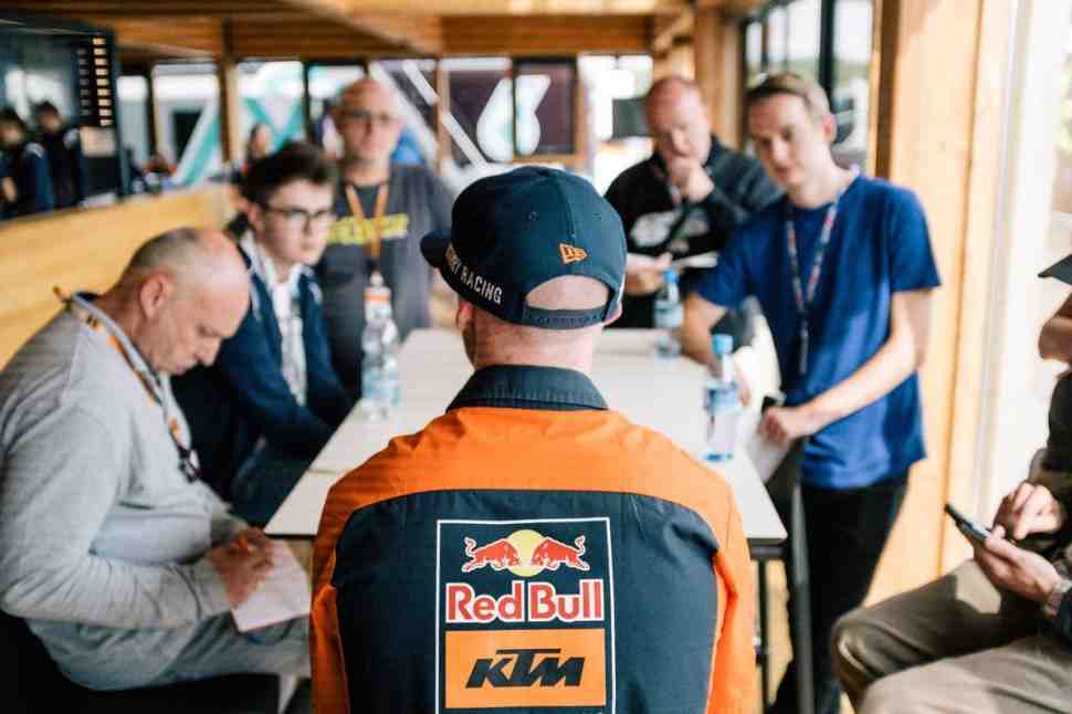 Смит отказался от предложений KTM в MotoGP