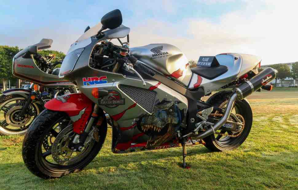 Honda выставила два редких мотоцикла на аукцион в помощь Фонду борьбы с детской онкологией