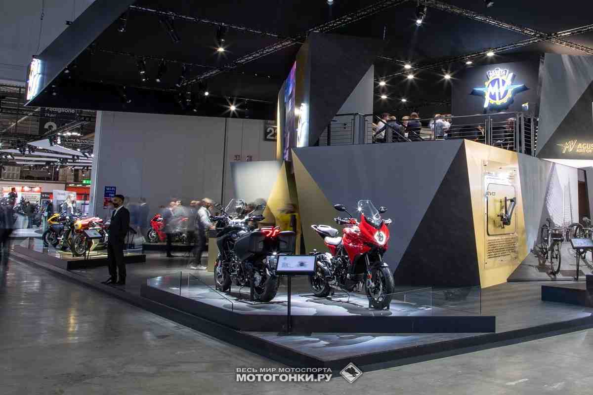 Тур по Миланскому Мотосалону EICMA-2021 с МОТОГОНКИ.РУ: стенд MV Agusta