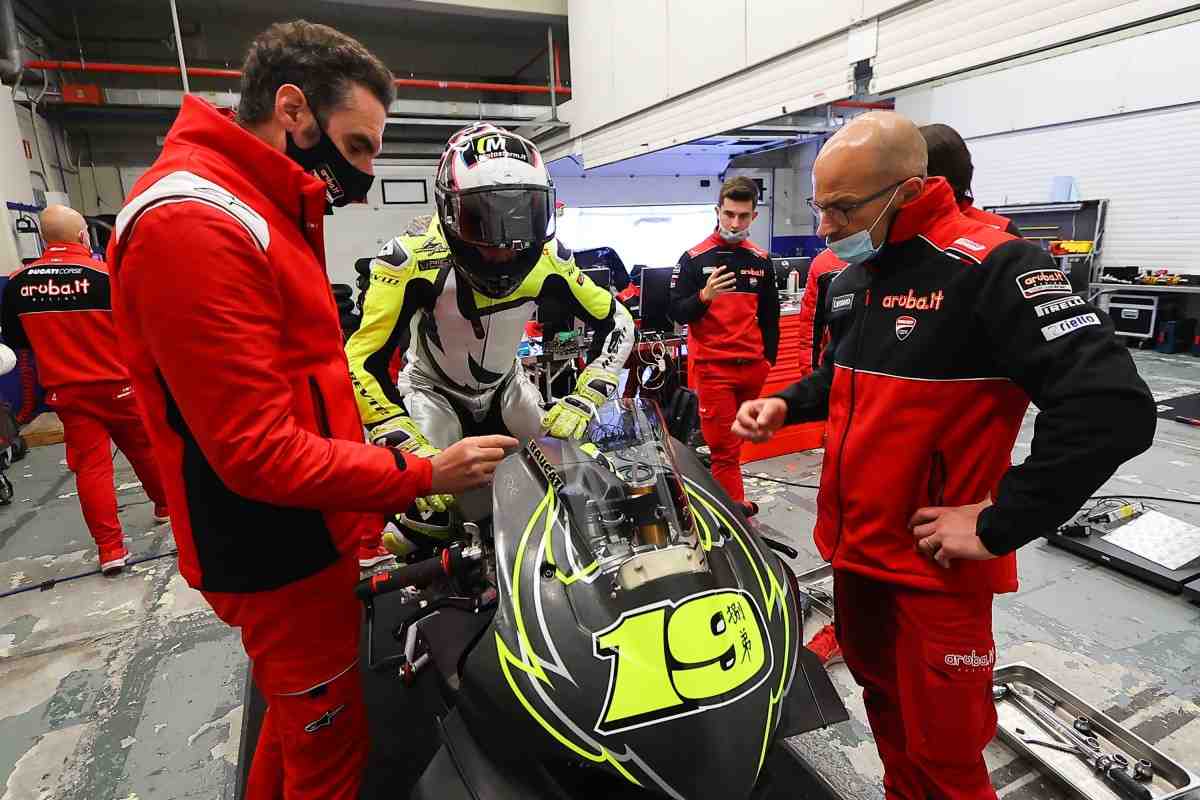 WSBK: Aruba.it Racing Ducati вернулась из Индонезии и незамедлительно приступила к тестам