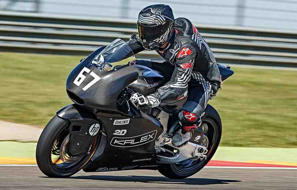Первое появление: Kalex, KTM и NTS впервые опробовали мотор Triumph Moto2