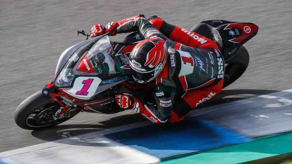 Крумментахер на MV Agusta и Джонатан Рэй возглавляют тесты WorldSBK в Хересе