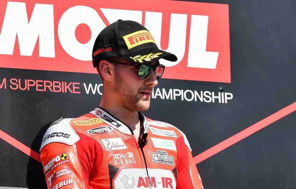Чемпион MotoE вступает в World Superbike