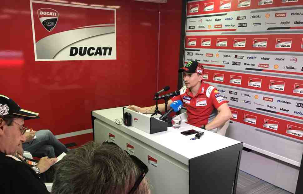 MotoGP: Лоренцо посетовал на нечистую игру соперников в погоне за поул-позицией DutchTT