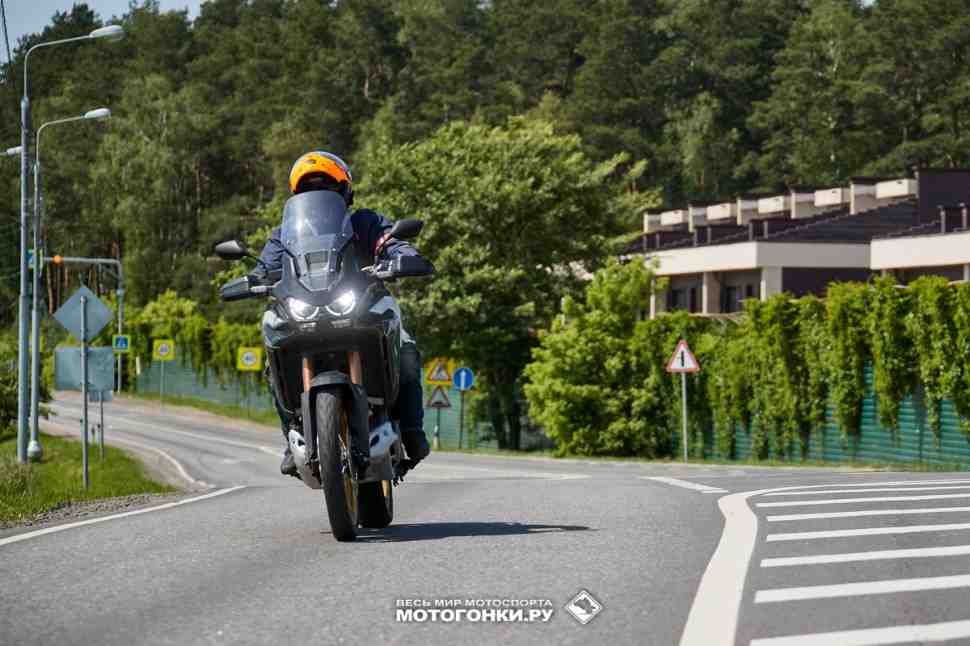 Тест-драйв Honda CRF1100D4L Adventure Sports 2020 – часть 1: обкатка DCT - все нюансы