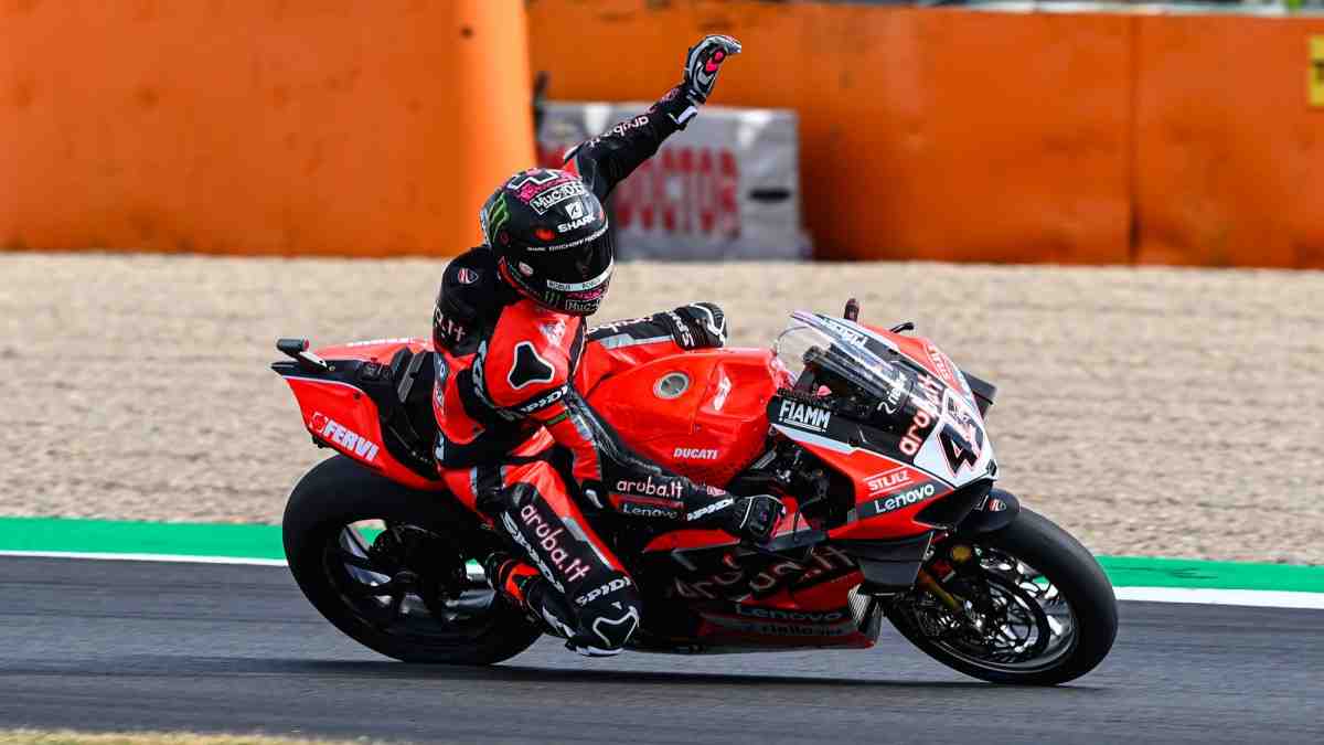 Скотт Реддинг объяснил неудачное выступление в субботней гонке FRAWorldSBK