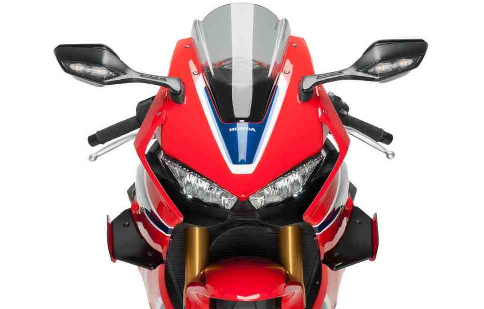 INTERMOT-2018: Компания PUIG запустила в серию винглеты для уличных спортбайков