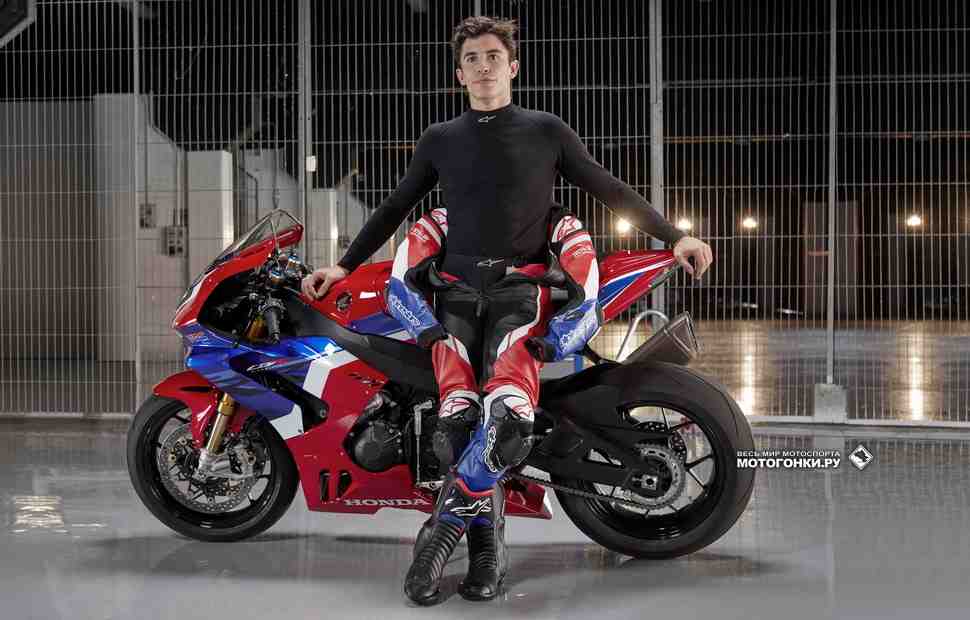 10 технологий MotoGP в двигателе Honda Fireblade CBR1000RR-R (2020)