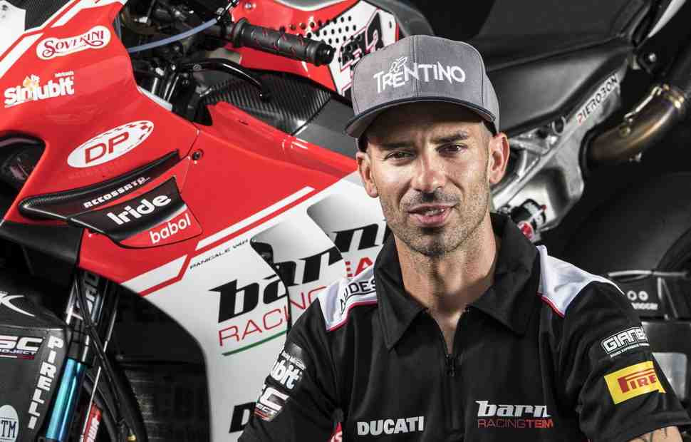 Марко Меландри выкинул белый флаг: возвращение в World Superbike потерпело фиаско