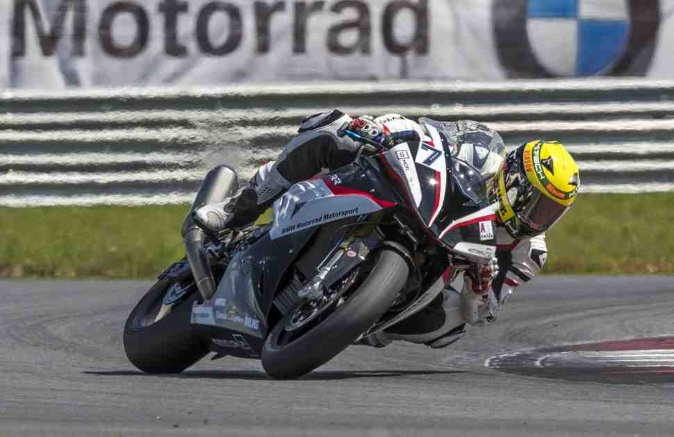 BMW Motorrika проводит тест-драйв S 1000 RR проекта Кубок на Moscow Raceway