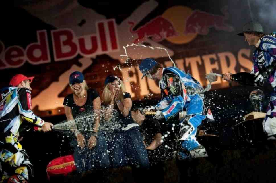 FMX: Нейт Адамс - чемпион Red Bull X-Fighters 2009