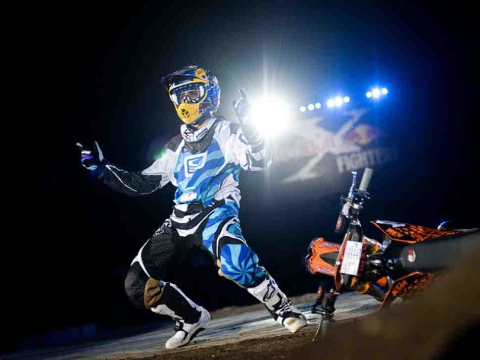 FMX: Red Bull X-Fighters - наконец-то в России?