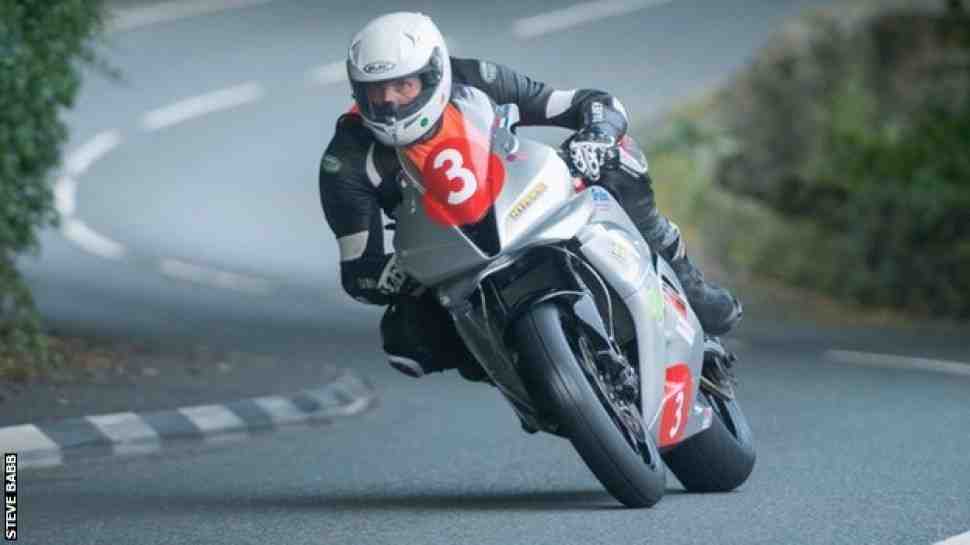 Голландский гонщик погиб на квалификации Manx Grand Prix