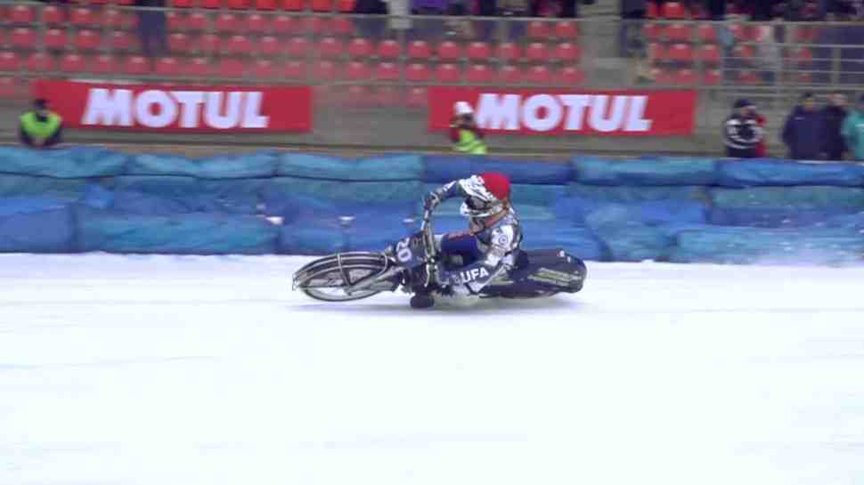 Ice Speedway Gladiators: видео - неповторимый стиль Николая Красникова