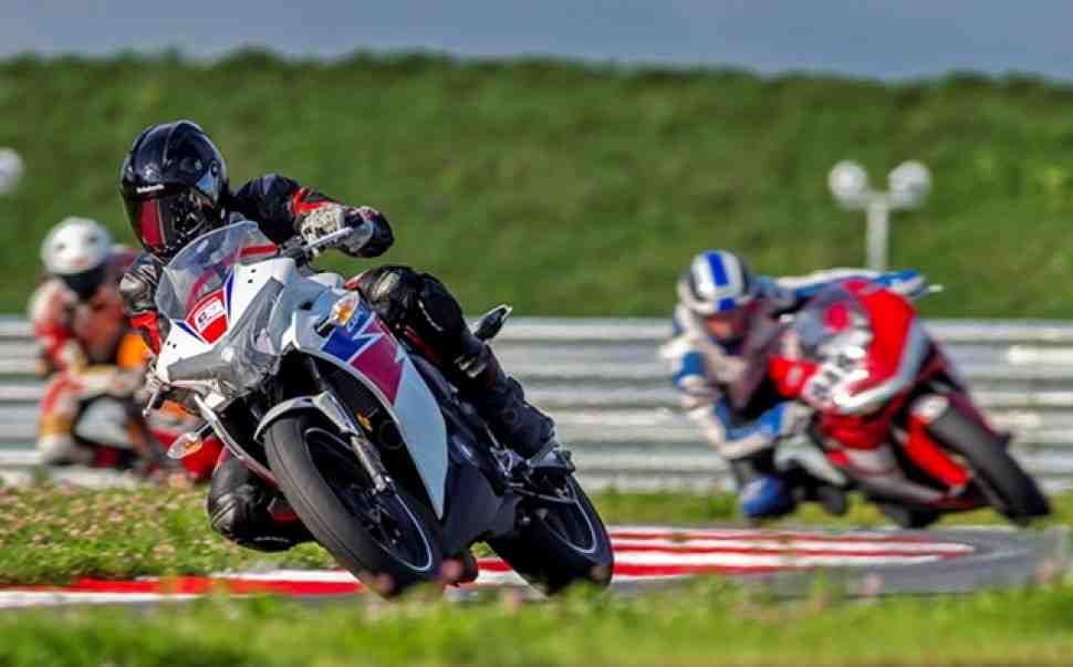 Мото трек-день на Moscow Raceway: 1 час 20 минут за 500 руб