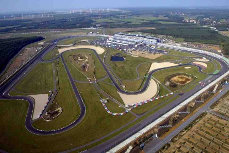 Смотрим финал Red Bull Air Race в Lausitzring в прямом эфире!