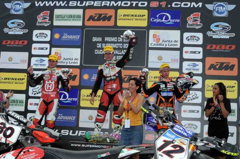 Supermoto: 3 этап Чемпионата мира выигрывает Лаццарини