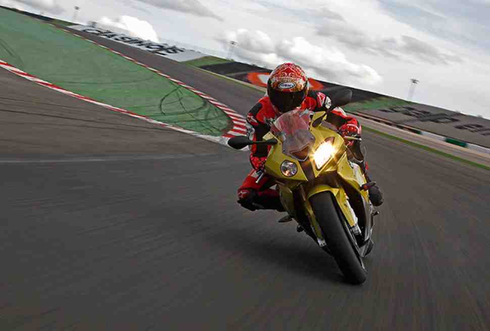 ТЕСТ-ДРАЙВ: BMW S1000RR (2010) – Ручной тигрокрыс