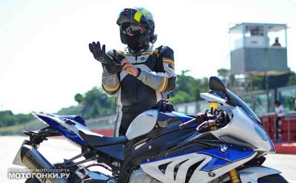 Тест-драйв: CARDO Scala Rider Q3 или G9 - что предпочесть?