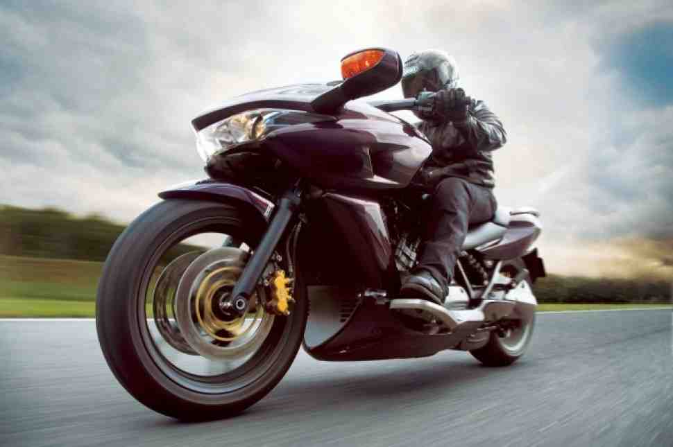 Тест-драйв: Honda DN-01 (2009) – Деклассированный элемент