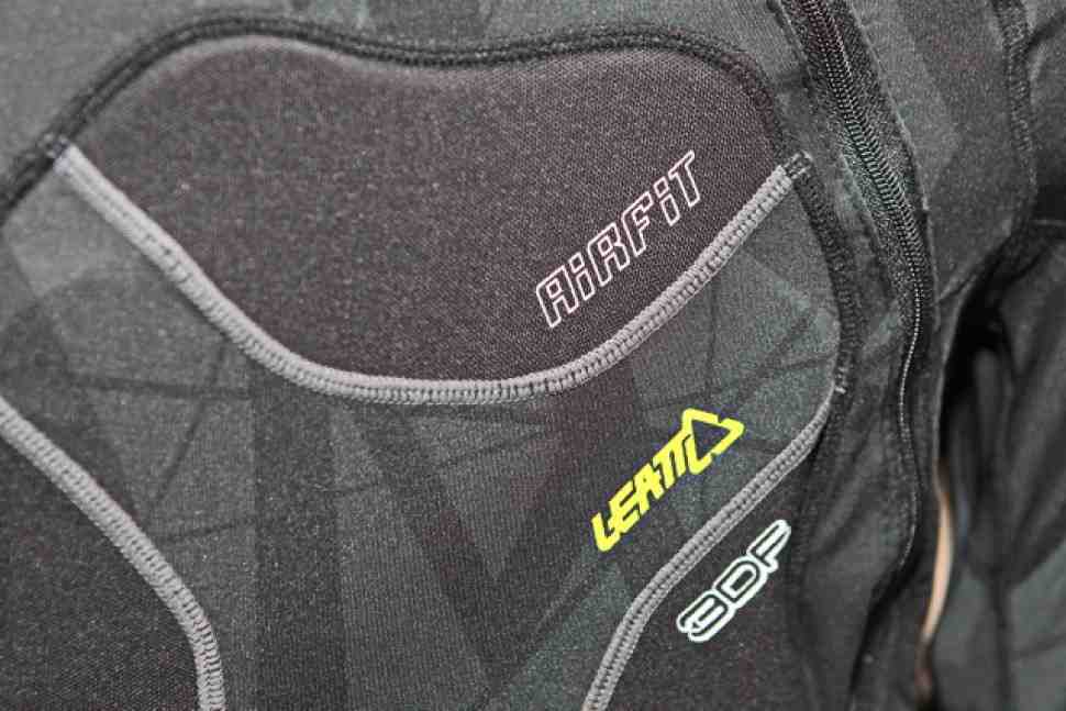 Тестируем защиту LEATT Body Protector 3DF Airfit и Body Vest