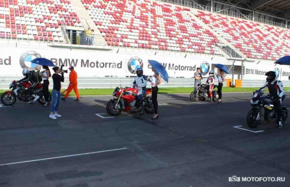 В рамках TrackRaceDays состоялась гонка мощных нейкедов