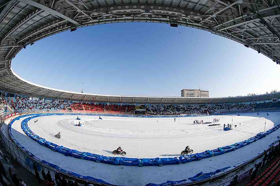 В Тольятти стартовал КЧМ 2016 года по мотогонкам на льду
