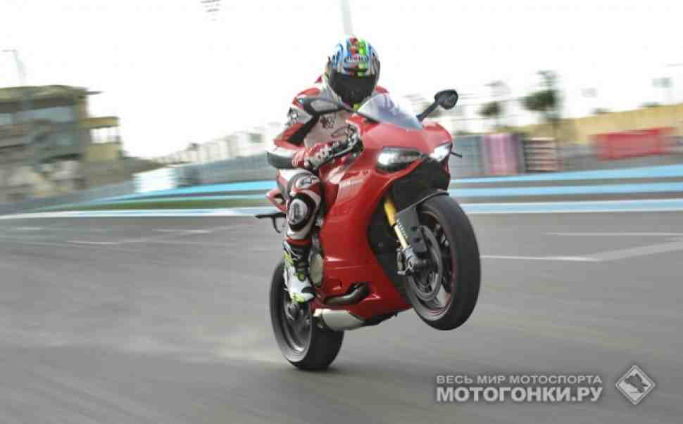 Видео двойного тест-драйва: Ducati Panigale 1199